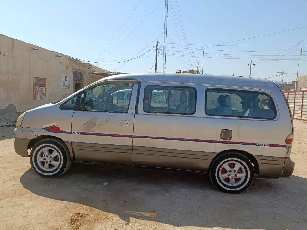 سياره ستاركس ٢٠٠٧ مكينه مفتوح تبريد حداده دواخل  تغيرات كهربائيات مكفول  رقم احمر بصره راعيه يريد تحويل ضريبه مصفره بس الهيئه على المشتري السعر ٤٥ وبيه مجال للاستفسار *********** المكان البصره الهارثه
