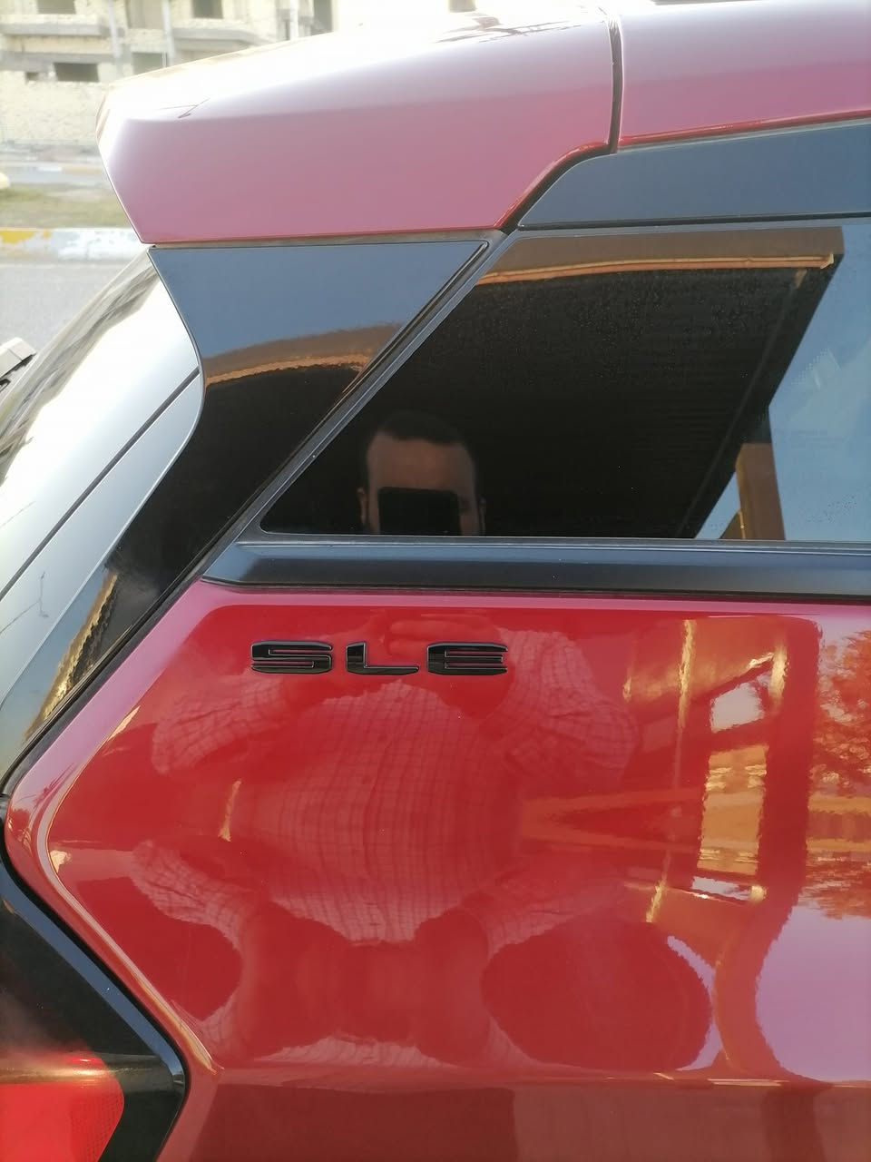 جي أم سي تيران موديل 2024 فئةSLE بلاك توب صندوق كهربائي وظعيات قاده تحديد مسار قياده ذاتيه كشن تدفئة شاشه لمس تدعم جميع الأنظمه وباقي المواصفات المعروفه ضرر باب جهة اليمين خلف باب السكن صبغ فقط بدون دواخل وبدون أيرباك ماشيه 39كيلو متر مو ميل رقم أربيل الجديد  وبأسمي السعر210$ التواصل خاص او الأتصال *********** مكاني فلوجة
