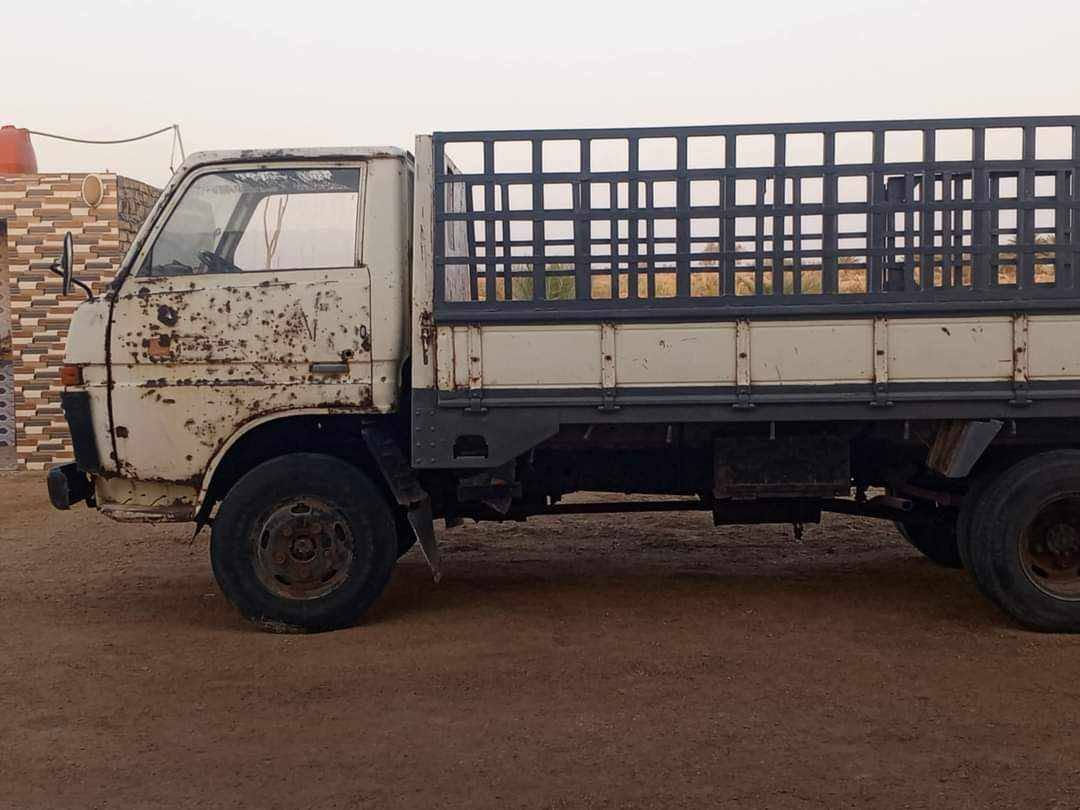 سلام عليكم
دانيه للبيع موديل ٨٢ شرط مداور رقم نجف 
السعر ٤ ملاين ونص وبيه مجال قليل محرك بانزين 
محرك كير اكسل مكفولات والكشر شوف العين 
مكان السيارة الرميثه الخاص مفتوح


**إذا كنت صاحب هذا الإعلان وتريد حذفه لأي سبب، رجاءا أرسل رسالة إلى الدعم الفني**