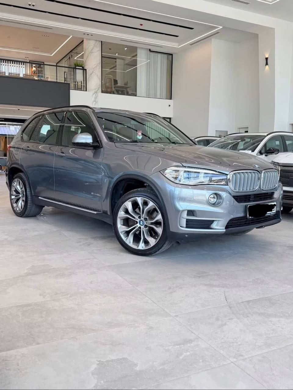 BMW X5
موديل 2017 
بدون دعم بدون صبخ 
ماشي 84 الف كيلو متر 
محرك 3.5  سته سلندر توين توربو 
شركة عروش فول فول 
رقم دهوك  رقم سنوية كلها جديد  تحويل ثاني يوم 
سعر سياره. 180 بيها مجال. بدون مراوس فقط ابيع 
٠٧٥١٨٣٤٦٥٤


**إذا كنت صاحب هذا الإعلان وتريد حذفه لأي سبب، رجاءا أرسل رسالة إلى الدعم الفني**