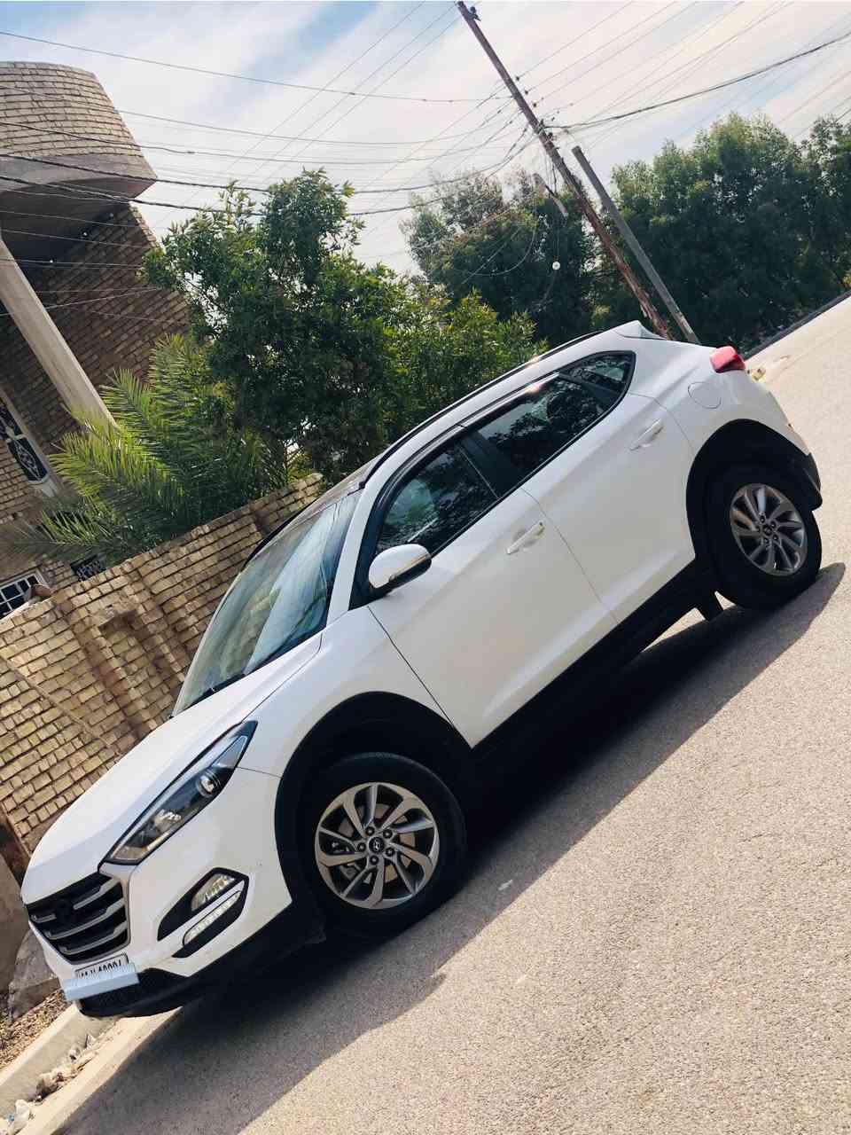 السلام عليكم...للبيع
توسان خليجي ٢٠١٦ فول ١/١ رقم بغداد هزة وسنويه ورقم جدد
مكينة ٢٠٠٠ دوش بيه قطع صبغ ابيع حزاام(بدون دواخل) والسونار مرفق بالصور
مكفولات شواصي ولغود 
مكينه وگير بحاله ممتازة تبريد ثلج صدر وتايرات جديد
السياره جاهزه وعليه ادامه كامله 
فول مواصفات عدا البصمه
بانوراما طكتين
تحكمات ستيرن
تبريد قطعتين
كشن كهرباء
لد نهاري
كامره دواره بلادي
حساسات بلادي
مري شفط
اشاير بالمري
٥ ويل كب
مكاني بغداد الكرخ
السعر ١٣٨$
***********  وبي واتساب
