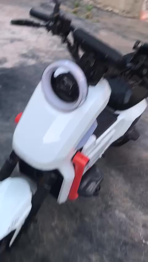 السلام عليكم
مكلف بل نشر 
متوفر موطور شحن للبيع 
النوعية U2
البطارية ليثيوم 
السرعة 100
السعر مليون و نص   وبي مجال كثير 
الموقع صلاح الدين الضلوعيه الحولي الشرقي 
التواصل عل هاذه الرقم ***********
