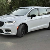 شباب دخول جديد 2024   CHRYSLER PACIFICA.  S   كرايسلر باسفيكا هايبرد -...