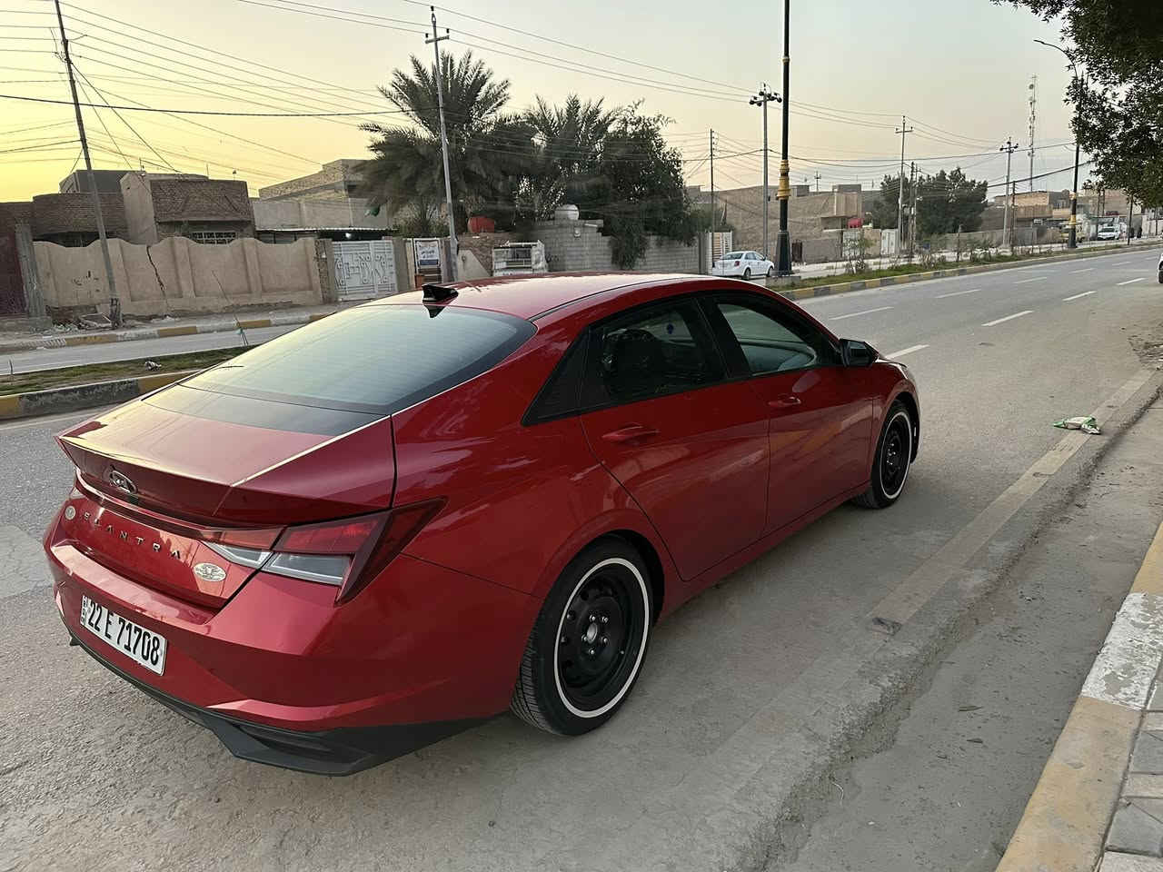 السلام عليكم حبايب 

النترا موديل 2021 لون مميز للبيع 
رقم اربيل 
مكينه 2000دوش ليبل واحد 
حادثها جاملغ وبنيد بدون قطره دواخل 

رادار امامي وجانبي وتحديد مسار ومانع انزلاق وقياده ذاتيه واوتو هولد ولايت زنون 
كامره خلفيه دواره 

السياره حلوه وجاهزه من كلشي مكينه وكير كفاله والشراي بي خير ويدلل 

السعر 148 مجال قليل 

للاستفسار ***********
