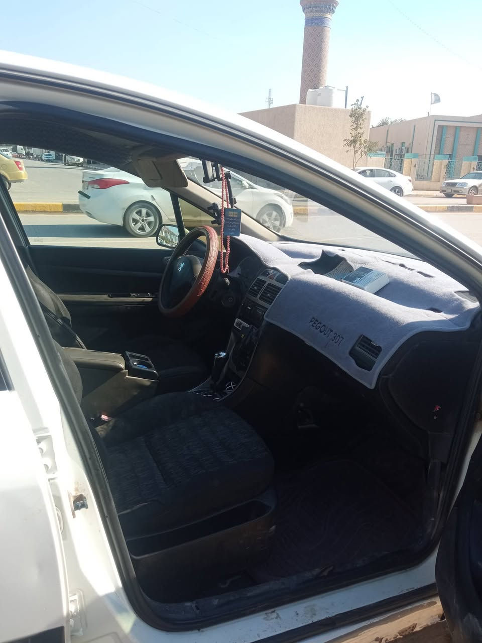 السلام عليكم موديل 2005/رقم بابل مشروع وطني باسمي تبريد شغال محرك وكير نظافه 90%مكفول
كهرباءيات مال الشركه سيارة كامله الظرر البوب الخلفي بيهن طخات مصلحات السعر المطلوب 48وبيه مجال قليل  للتواصل الاتصال ***********
