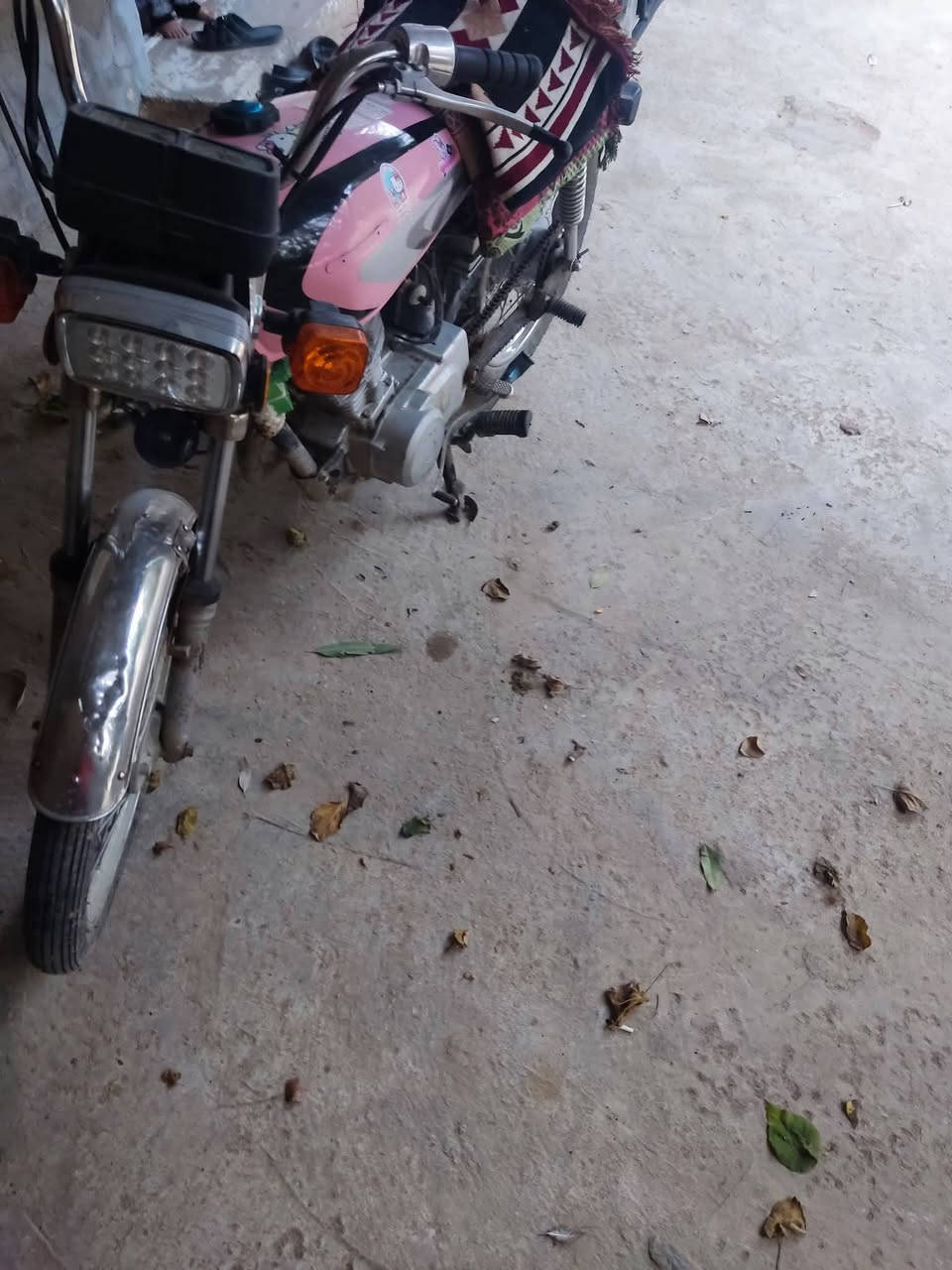 السلام عليكم
اربعه كير للبيع موديل 22 نامه متياز كلك مكفوله 
المكان السياحي 
رقم ***********
