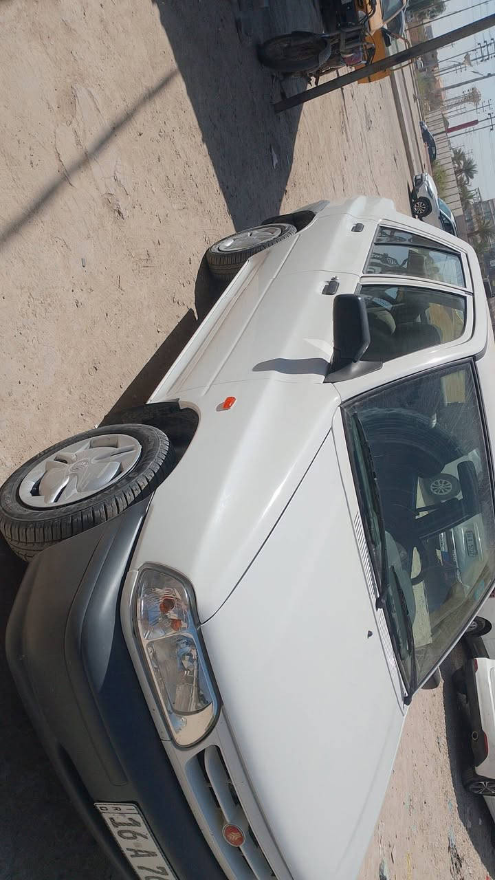 سلام عليكم سايبه 25كفاله عامه  سياره جديدة كلش عله. وضاع شركة  ماشيه 30الف سعرهه 72وبيهه مجال قليل كلش مكاني ديوانيه حي جامعة موبايل ***********
