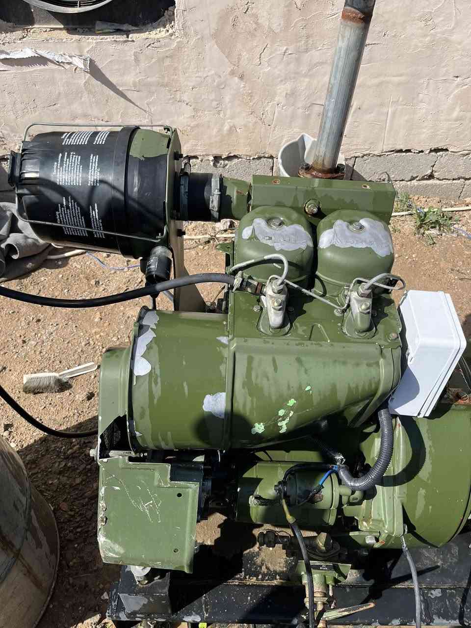 السلام عليكم 
اخوان دويز حجم 912
جديد طبك شركة شرط 
ما مشتغل داخل العراق برميل كاز فقط 
لا صرف لا بخار 
عنوان تكريت سعر 25بي مجال جدآ بسيط 
الي ما يعجبة السعر يعبر المنشور الله يرزق الجميع 
***********
