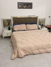 غرفه تركيا. مخزن سرير. 8 قطع  ماخذتها بمليون و150.  علمود هاي الاضرار....