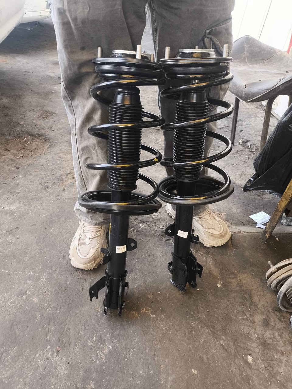 حداد صدر وادوات احتياطيه 
🔧🚗 جانب من أعمالنا اليومية

ومن الله التوفيق مستمرين بتوفير الأدوات، الصيانة وخدمة التوصيل

محل الصادق 

🚙 HAVAL H2

تم بفضل الله فحص الصدر الأمامي والخلفي، وتبين أن المستهلك هو الصدر الأمامي فقط، وتم تبديل القطع المستهلكة وتشمل:

🔩 دبلات أمامي (2)

🔩 بوش طبلاط (4)

🔩 روس رواط (2)

🔩 طوبات (2)

✔️ متوفر لدينا جميع قطع الصدر الأمامي والخلفي لكافة أنواع السيارات

✔️ خدمة صيانة وحدادة صدر بنفس الوقت

📍 العنوان: بغداد – ساحة الطيران – الفرع الثالث – شارع حجي منيشد

☎️ للاستفسار:

***********

***********

#صيانة_سيارات #حدادة_صدر #قطع_غيار #HAVAL #هافال #بغداد #ساحة_الطيران #ميكانيك #تصليح_سيارات #العراق
