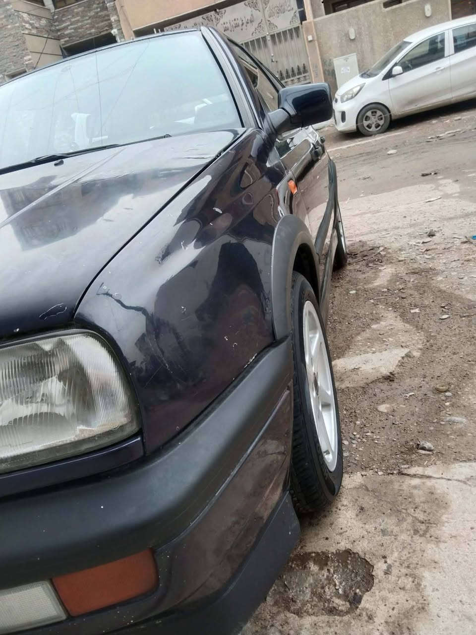 السلام عليكم كولف موديل 1993 كير ومكينه جديد
حداديه امامي خلفي جديد تخم تاير ويل كب جديد 
تبريد شغال الكهربائيات كلها شغاله مصبوغه عام بدون ضربه السياره جاهزه من جميع النواحه مابيها اي نقص مكاني الغدير الشارع المقابل فالح ابو العمبه 
السعر 43 وبيها مجال بسيط ***********
