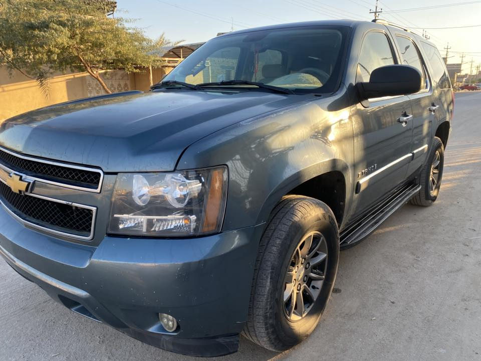 تاهو 2008 جاهزه من كلشي مكينه جديده توني شادهه كير تخم تاير ويل مال 17 باتري جديد منضومه زنون جديده تاب كامره دواره حداده كله جاهزه مانقصها شي متومه رقم نكليزي مكاني البصره السعر 77 وبيه مجال 
***********
