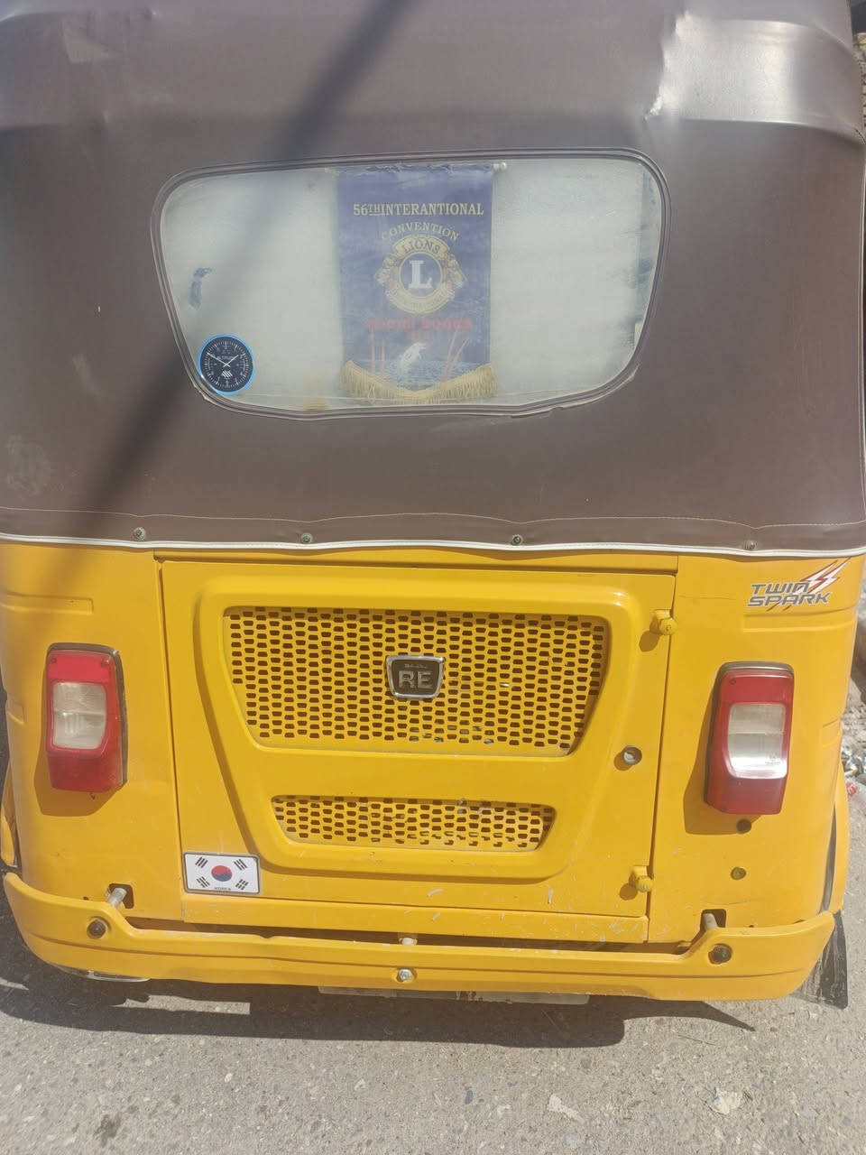 السلام عليكم تكتك موديل 22 شهر 7 محرك وكشر كفاله الصوره ضالمتهه المكان كوت قضاء الحي السعر خاص ***********
