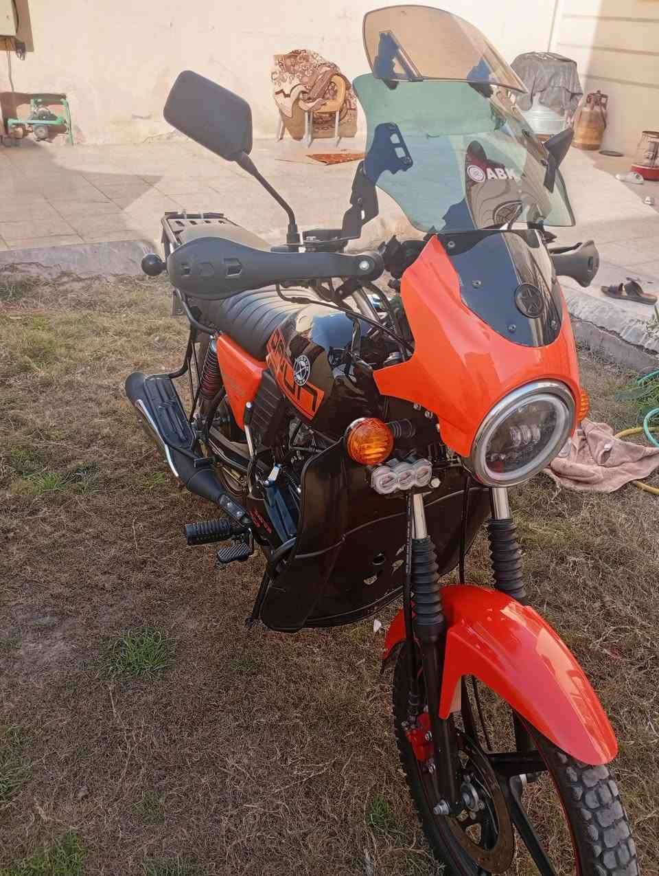 دايون 200 S للبيع
موديل 2025 نضافه 100 ماشيه 5000
رقم وسنويه اربيل لوحات 2
تايارات جوبلس لايت زنون وياها جي بي اس لو تروح للهند هم تشوفها 
تواصل ***********
