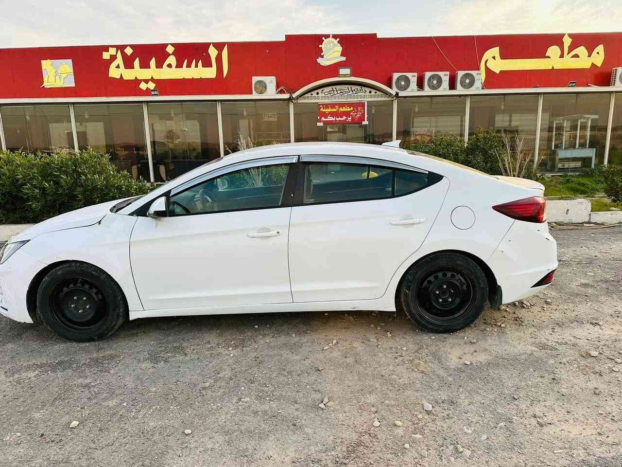 السلام عليكم ورحمة الله وبركاته
***********
***********
للبيع النترا موديل ٢٠١٩ وارد امريكي مصبوغه عام بدون دواخل رقم واسط مشروع وطني تحويل مباشر الرقم الجديد
مكينه ٢٠٠٠ دوش
كامرا دواره
حساس
رادار
السياره ليبل واحد
السعر ١٠٣
مكاني كوت
مكلف بالنشر
