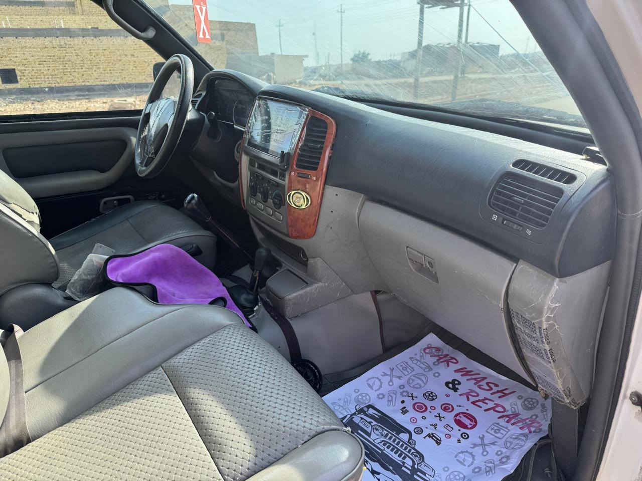 السلام عليكم 
لاندكروز مصفحة 2005 مكينه كاز السياره دبل اكسل
السياره مكفوله وجاهزه كير مكينه وحداديه وتخم تاير وتبريد ثلج ❄️
دواخل السياره ب الكارتون بعدهن رقم السياره اربيل
الشراي يتصل
***********
مكان السياره ميسان
