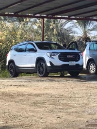 GMC تيران 2021  للمراوس  ب سيدونا  موديل 2016/2017/2018 السياره كفاله ...