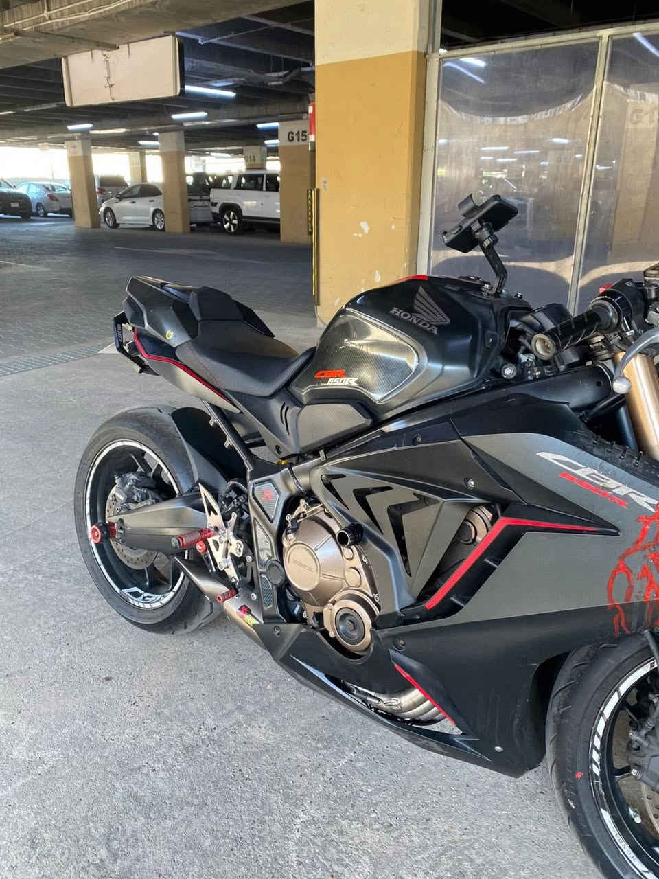 سلام عليكم هوندا ٦٥٠ موديل ٢٠٢٠ نقصها كفر امامي ودشبول سعر ٤٥ مكان بغداد رقم بصرا دولي
للاتصال ***********
