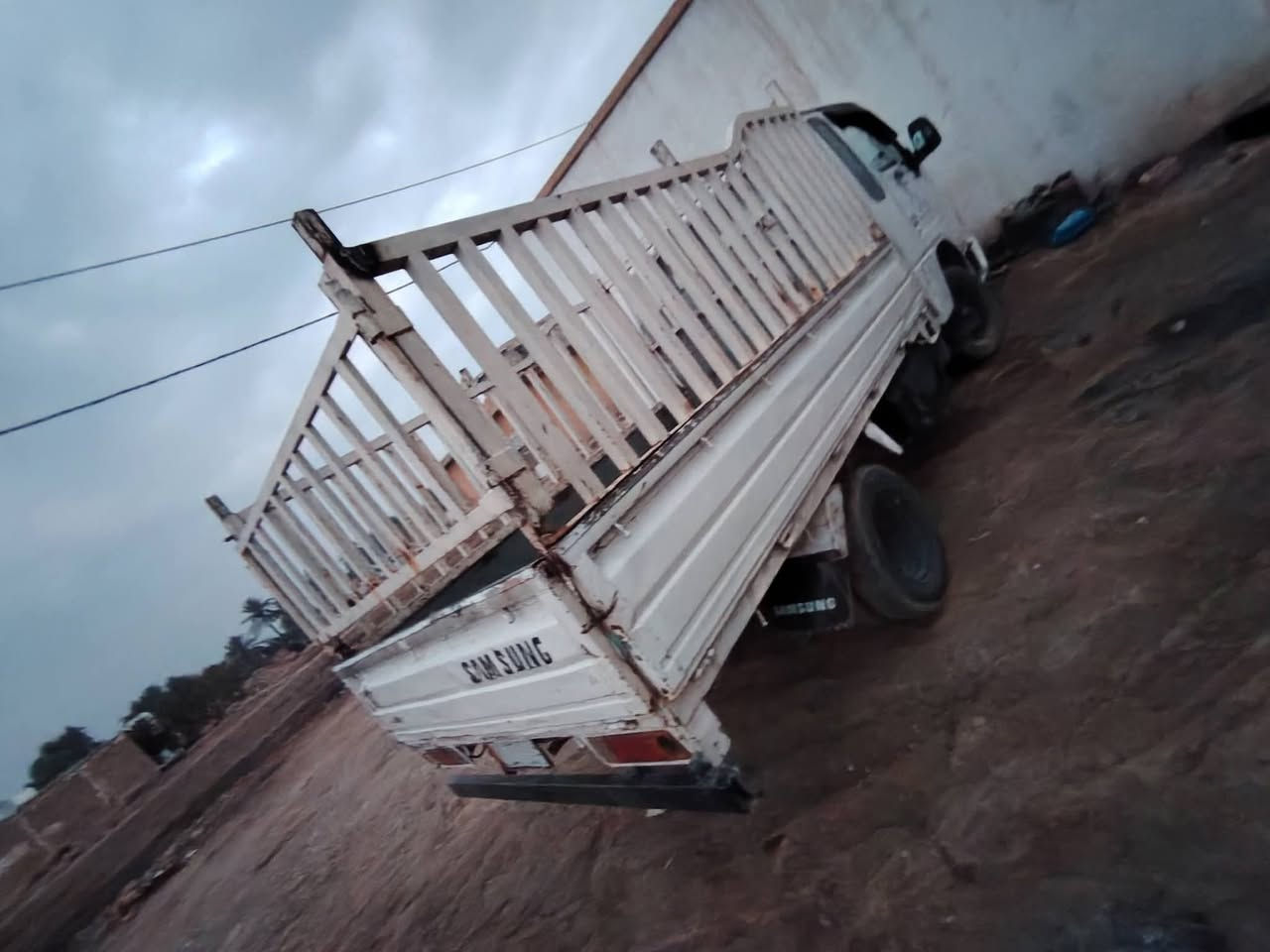 السلام عليكم كيا سامسونك محرك تنقيص والباقي كفاله رقم انبار راعيها من النبار مكاني دجيل ***********
سعر 33وبيها مجال
