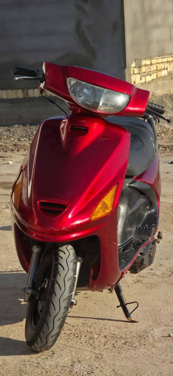 سلام عليكم فراشه نثيه للبيع نضافه كدام عينك 90 ب 100 نضافتها دراجه جاهزه حتا الهورن شغال كفاله من كلشي بس ولفات مبدله بيها  فقط اتصال ع رقم وتدلل مكان ديؤانيه السدير ***********
