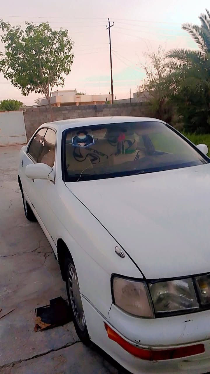 السلام عليكم بطه للبيع موديل 91تبريد شغال وكير ومحرك مكفولات سياره جاهزه ماببها اي نقص كهربائيات كلها شغاله العنوان واسط الزبيديه *********** رقم راعي السياره اني مكلف بلنشر
