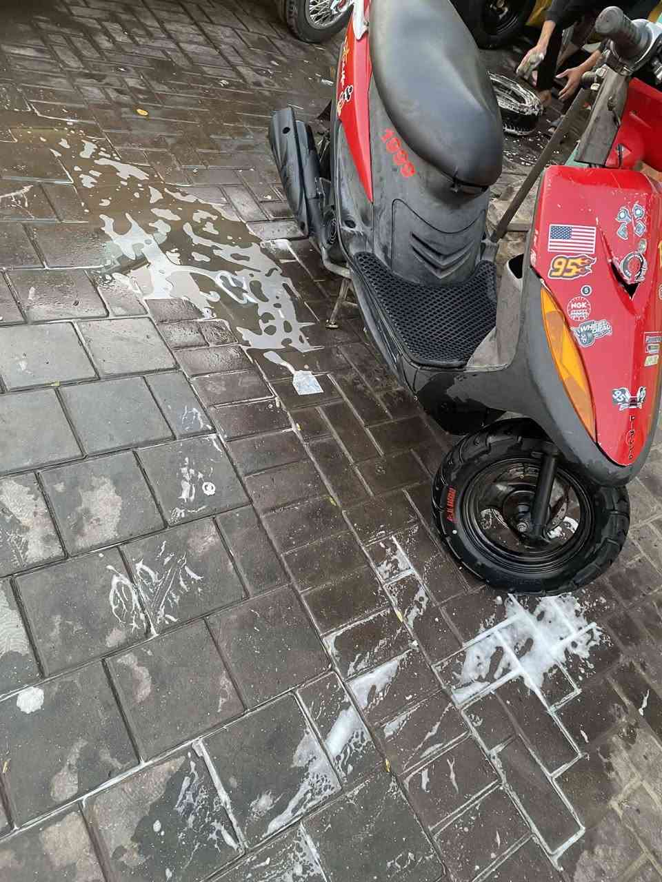 السلام عليكم دراجة للبيع كاملة السعر 550 وبيهة مجال بغداد الشعب  ***********
