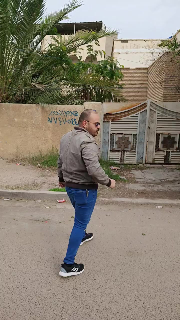 مكتب إلانباري للعقار
دار للبيع قديم يعتبر كاع 
مساحته 210 متر وجهه 8 ونص نزال 25
موقع بغداد العطفيه قرب بستان بركة 
كلش قريب على شارع ملك صرف باسم شخص 
تفاصيل اكثر 
اي استفسار 
***********
***********..
او يفضل زياره موقع كاظميه شارع المشاط مكتب إلانباري للعقار قرب مستشفى الزهراء
