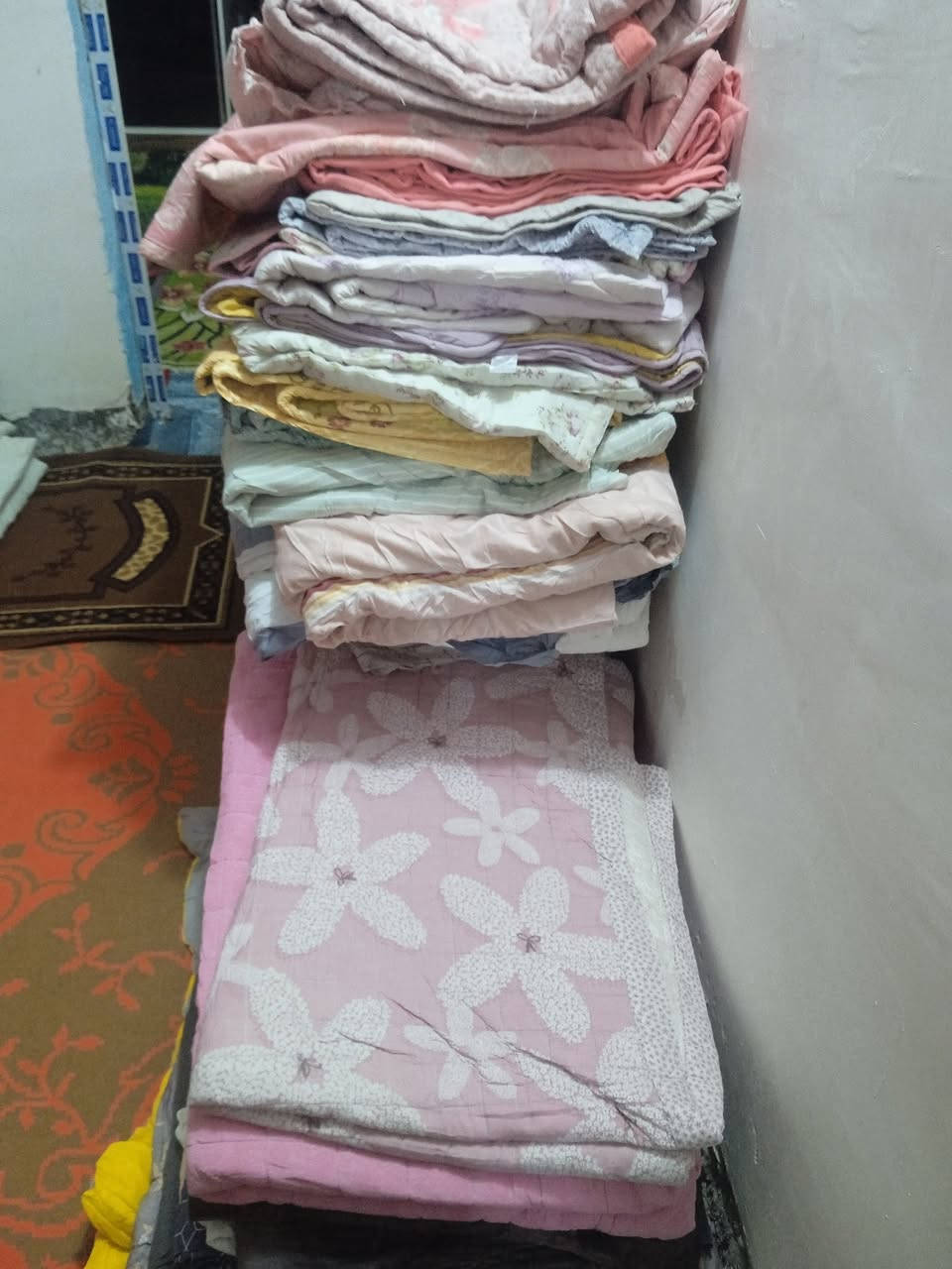 لحفان درجة الاولى بيع سعر 5 الف مكان سبع البور شارع سوداني قرب ابو حمزة ابل طيور تصال ***********
