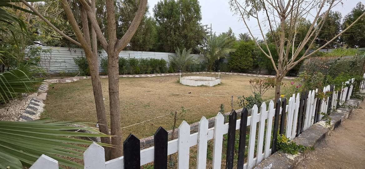 مزرعة للبيع
الموقع: المسيب، طريق أبو عصافير  
المساحة: دونم _ ٢٥٠٠ متر 
السند: ٢٥ زراعي تحويل مباشر 
تتوفر كافة الخدمات
مزروعة بأنواع مختلفة من الأشجار
تحتوي على دار استراحة مع ملحقات
تفاصيل إضافية متوفرة عند التواصل
السعر: ١١٠ مليون دينار
قابل للتفاوض
عنوان المكتب:
المسيب
الشارع العام
فلكة الحي الصناعي
مجاور أبو مروة للسيراميك
للاستفسار:
عقيل الشمري
***********

#عقيل_الشمري #عقارات #قطعة_ارض #مكتب_قضاء_المسيب_للعقار #مزرعة_دونم
