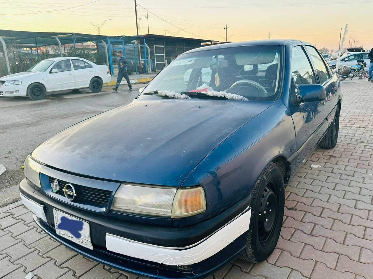 السلام وعليكم 
اوبل فكترا موديل 93 لون حبري محرك 18 كير اوتماتيك كير مكينة بالشرط 
سياره بلادي بدون صبغ هلالات بلادي مامعمر 
سنويه ساقط 2022 شرط التحويل وشرط اضبارة وقرص رقم كركوك 
السعر 37 وبي مجال  مكان السيارة طوز خورماتو
الاتصال على الرقم***********
