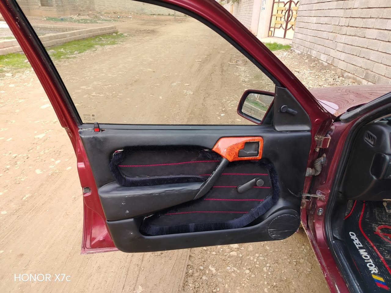 للبيع حجم ١٨ رقم نينوى انگليزي محرك شرط الگير يفلت ب٣ صبغ توحيد لون سستم جديد داخل دوشمة جديدة كابون بانزين سنوية جديدة باتري جديد شرط التحويل ***********
السعر ب٥٢ وبيها مجال ان شاء الله
