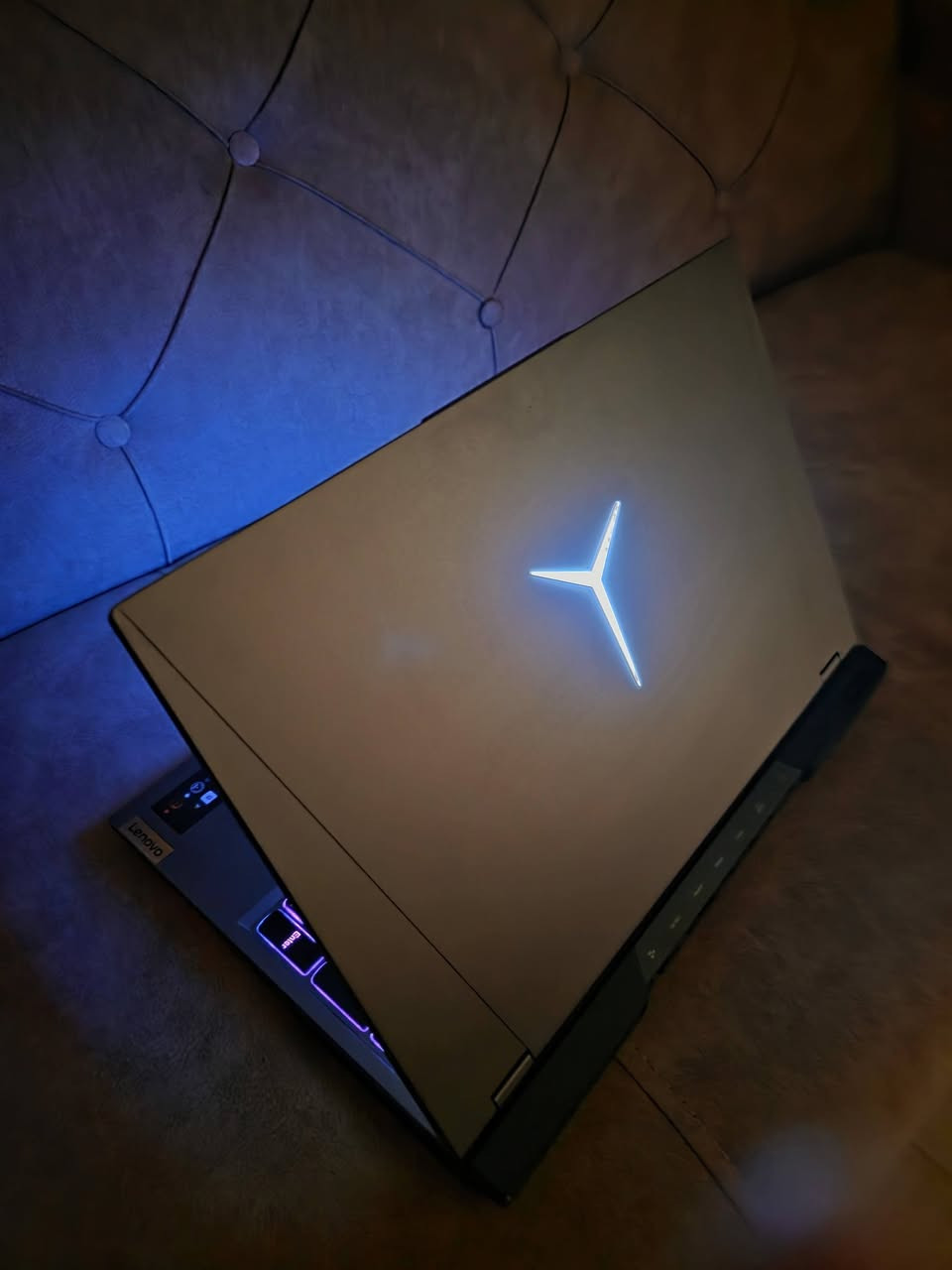 للبيع Lenovo Legion 5 Pro
معالج ثمان انوية: R7 5800h
كرت شاشة: RTX 3070 8GB 140 watt
رامات: 32gb
تخزين: 3TB M.2
شاشة:16انش 2.5k 165hz
مع كامل ملحقاته (الكارتونه والشاحنة 300 watt)

ويا يجيك 
كيبورد ميكانيكي من fantech
ماوس من fantech
سماعة العاب احترافية hyperX cloud alpha S
ستاند المنيوم من wiwu 

سيت اب كامل مكمل كله شركات. شكل والعب 

السعر 1475 دينار كلش زين السعر لان 32 رامات و3 تيرا تخزين
موجود خاص وعلى تليجرام @skuura


**إذا كنت صاحب هذا الإعلان وتريد حذفه لأي سبب، رجاءا أرسل رسالة إلى الدعم الفني**
