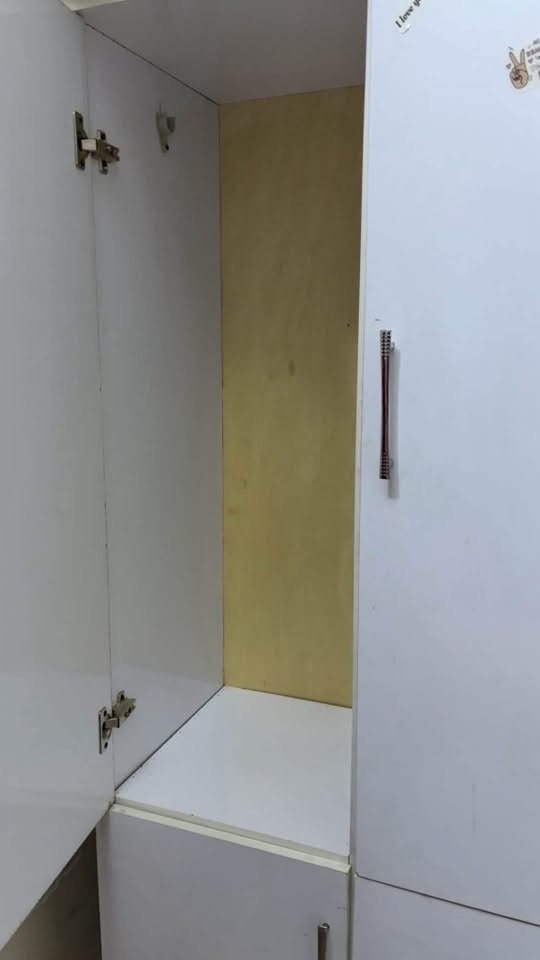ميز مرايه وكنتور ٦٠  وبيهم مجال عنواني الكراده ٦٢
*********** متوفر واتساب
