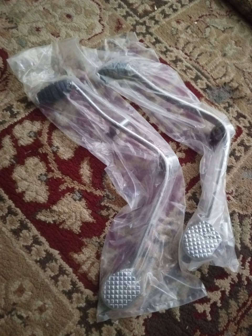 تعزيلة محل غراض دراجات  جديده للبيع بأقل من سعر الجملة 
تعزيلة محل للتواصل واتساب ***********
لان ابو الجمله مارجعهم 
وصل الشراء موجود
