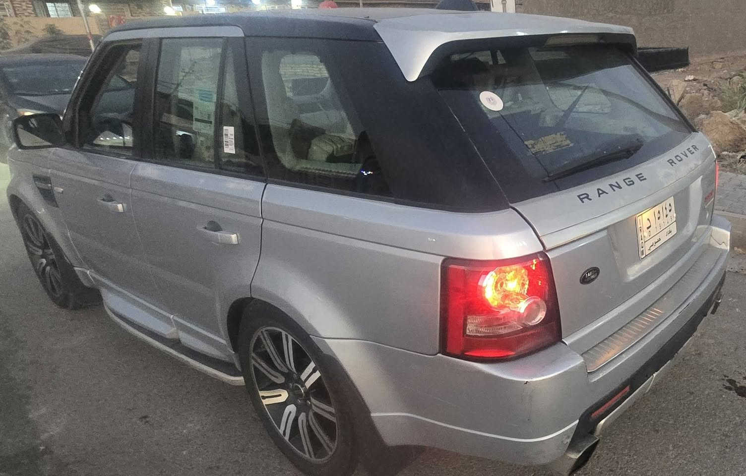 تحية طيبة 

رانج موديل 2008 امحدث 13

محرك عادي المرغوب

رقم بغداد تحويل ثاني يوم 

شاشة لمس كامرة 

سيارة كلها على ابلاد 

جاهزة كير محرك كفالة 

صدر امامي خلفي جديد 

كهربايات جاهزة مجهزة

تخم تاير جديد 

مكفولة من الظربة 

بيع امراوس حسب القناعة 

السعر المطلوب 110 وبيها مجال 

مكان السيارة بلكوت مركز مدينة 

/***********\***********
