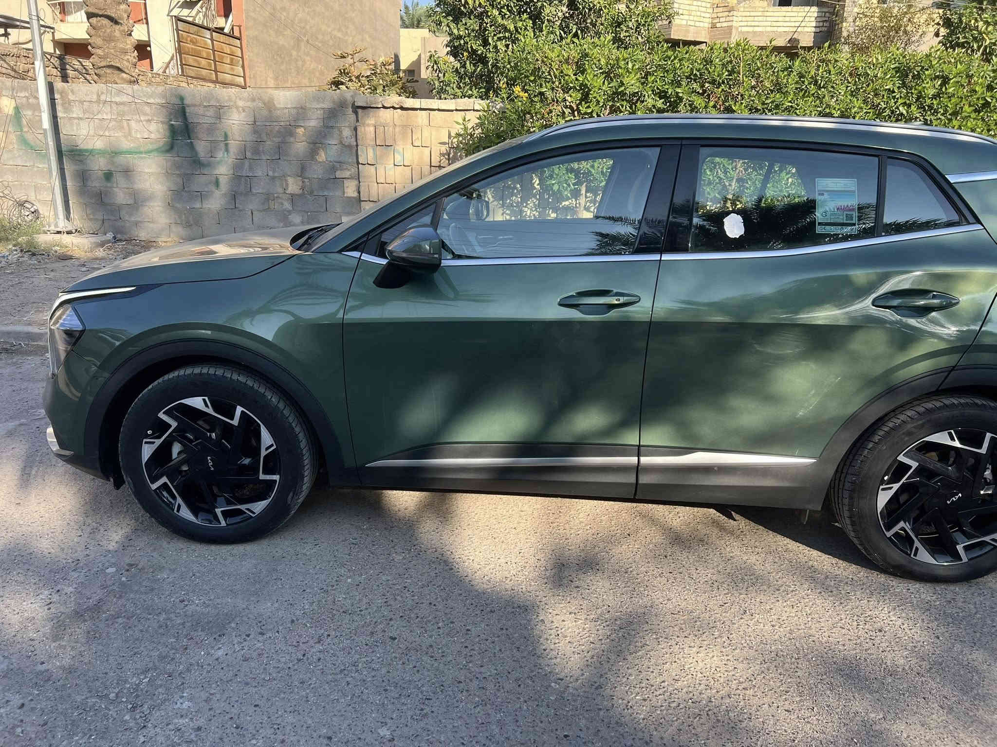 السلام عليكم ورحمة الله وبركاته 
كيا سبورتج 2024 خليجي فول مواصفات عدا البنوراما

مكفوله بيها بس شخط دعاميه اماميه ودعاميه خلفيه بسيطات

ماشيه ٢٣ حاله زيرو 

‎محرك 2000 دوش

‎داخل مخمل 

‎مقاعد كهربائيه

‎ستيرن تدفئه

‎تشغيل عن بعد

‎بصمه

صندوق كهرباء 

‎مري شفط

‎رادارات ب المري 

‎شحن لاسلكي

‎شفتات ستيرن

‎قطعتين تبريد

‎هاند بريك بصمه

‎حساسات امامي خلفي

‎نظام مانع انزلاق

‎اطارات حجم 19

‎ليد نهاري ليلي

‎مثبت سرعه

‎تحكمات ستيرن كامله

‎ترحيب عند الاقتراب

‎اربع وضعيات قياده

‎اريل نفكيشن

‎نظام ابل كار و اندرويد

‎نظام منحدرات

‎سبير منازل

كفاله عامه.

رقم بغداد دولي بأسمنا

السعر 235  ورقه

اي اسفستار

***********

مكان بغداد العامريه 

غير متواجد على الفيس
