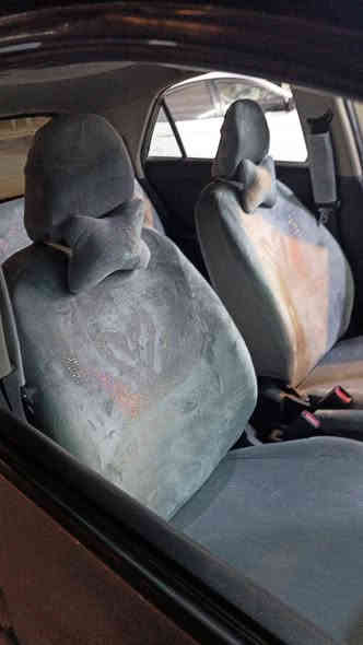 السلام عليكم كيا بيكانتو 2013 مصبوغة عام سياره بدون حادث سونارها عندي حلوه كولش حداديه تبريد دوشمه كاعيه جلد 
  تخم تاير ستوني شديته ألف متصرف عليها  ٧٣ وبيها مجال *********** وات ساب مامتواجد بلفيس
