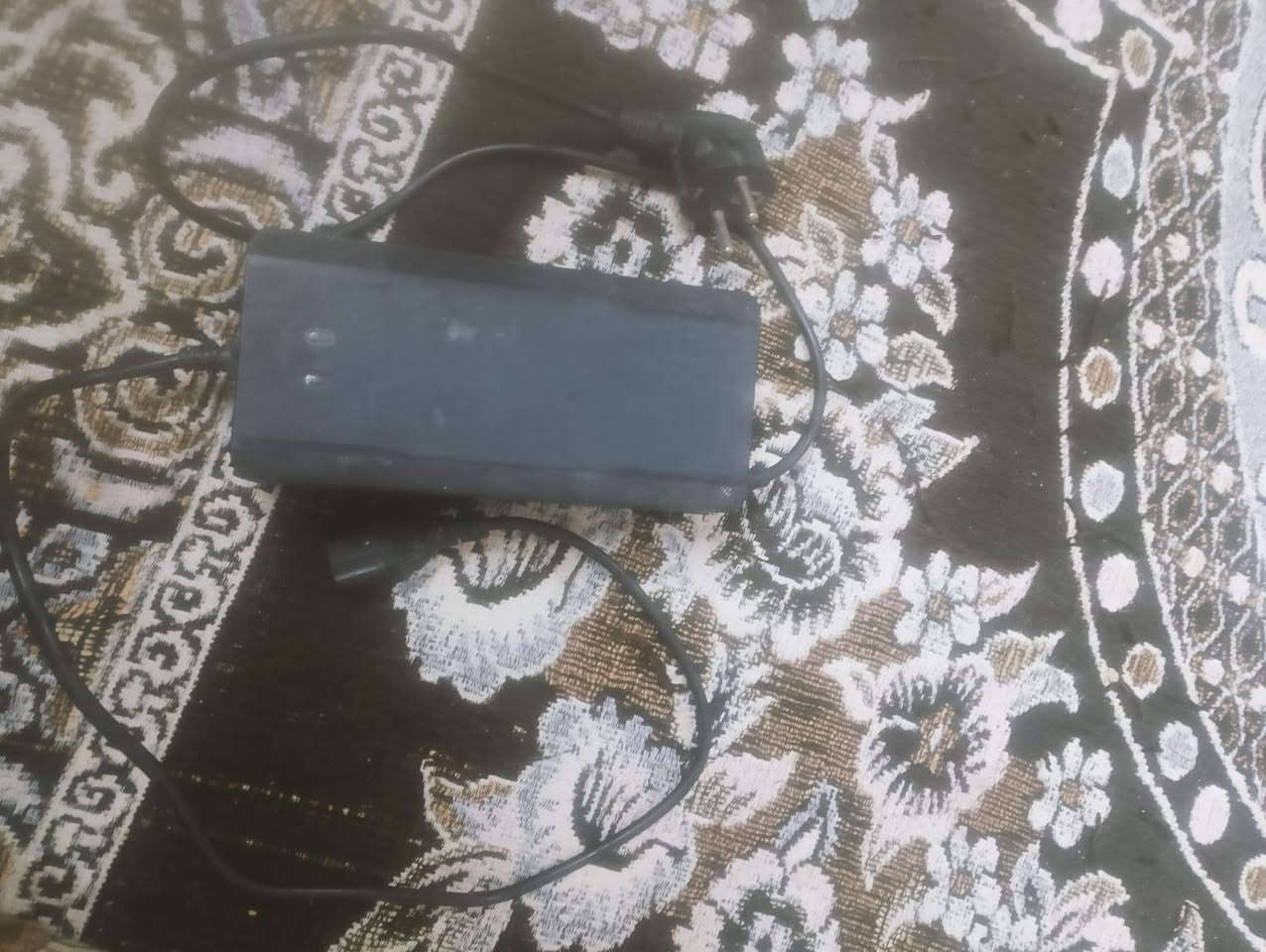 السلام عليكم شاحنه مال ماطور الشحن السعر 15وبيها مجال للاستفسار على الرقم ***********
