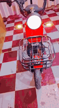 سلام عليكم دراجه شحن للبيع نقص بيها بس باتري السعر 160وبيها مجال مكاني المعامل ‏‪0771 863 7099‬‏
