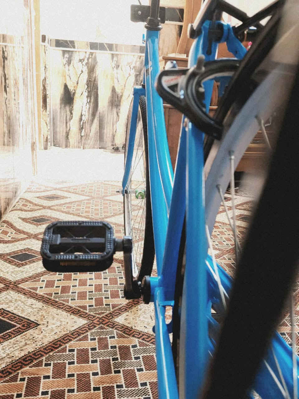 بيسكل للبيع 
مديل 22
شركه بيدي 

لون ازرك 

السعر 180بي مجال الطيبين 

مكاني بو رمانه السايدين مال سوكك


**إذا كنت صاحب هذا الإعلان وتريد حذفه لأي سبب، رجاءا أرسل رسالة إلى الدعم الفني**