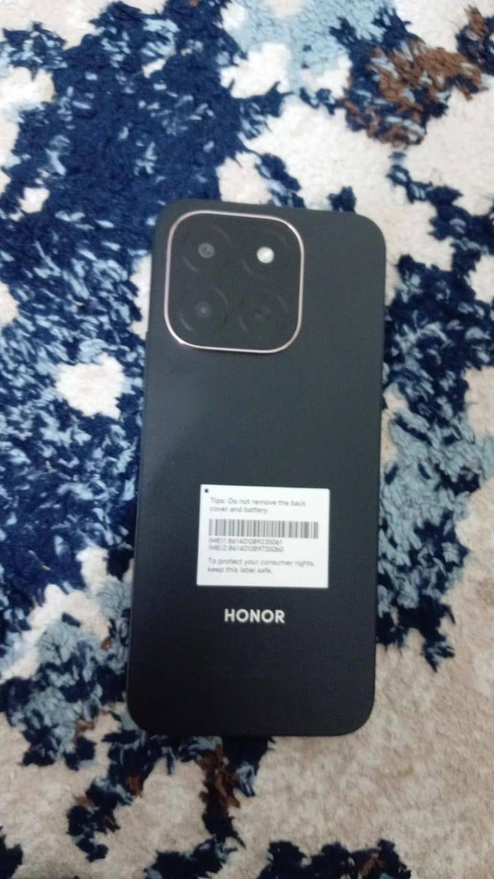 السلام عليكم موبايل البيع سعر ١٤٠الف الذاكرة ١٢٨ 
الرقم ***********واتساب
