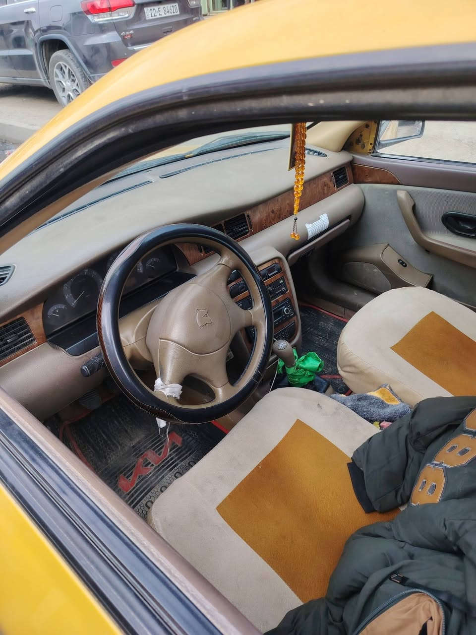 السلام عليكم سياره البيع سمند البيع11 سياره حلوه مكينه لاتنقيص ولاتبخير اني فاتحه بيدي وظابظه مكان سياره بغداد النهروان وهذا رقمي *********** مصفر هيه وقرمات شيطلع عليه عليه سعر 32 وبيه مجال
