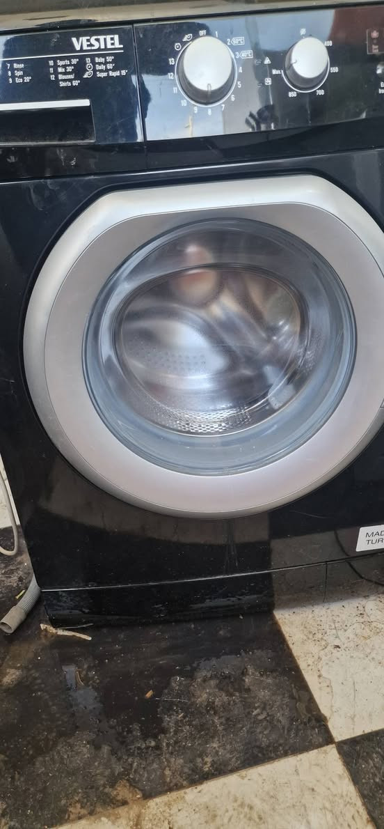 غەسالەی ڤیستڵ ۷کیلۆ بۆ فرۆشتن ، زۆرپاکە و کەم ئیشی کردووە، بۆ زانیاری پەیوەندی بەم ژمارە تەلەفۆنانەوە بکەن:
***********
***********
***********
تێبینی : بەم ژمارانە ڤایبەر و وەتساب بەردەستە. السليمانية, العراق
