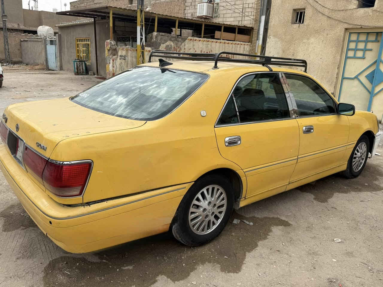 السلام عليكم.  سياره ملكه للبيع   رقمها كركوك الماني. سنويه صاقطه سنه   2018راعيها بله نجف سياره خطها نجف كربلاء  مامطلوبه. بيها كصتين 
تخم. تاير جديد. تبريد كامل منظومه ثلج كير مكينه كله جديد مكان سياره بغداد جديده سياره مامتعوبه سعرها 50  وبيها مجال للشري  ***********
