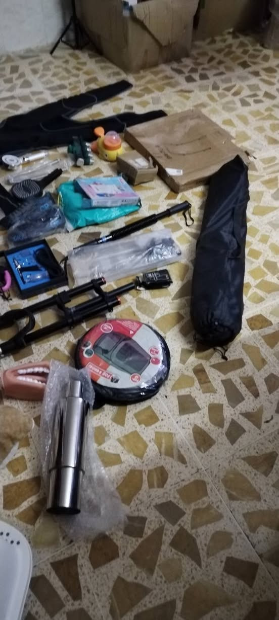سلام عليكم
اخوان شلعه للبيع العدد تقريبا ٣٣قطعه
وكلهن يسون وغااليات يطلع بيهن كارتون مقبط والماشه والكنتور ما يكفيهن الكارتون سعرهن كلهن ١٠٠ الف


**إذا كنت صاحب هذا الإعلان وتريد حذفه لأي سبب، رجاءا أرسل رسالة إلى الدعم الفني**