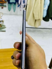 عندي S10بلس فايف جي دبل سيم ١٢٨ موبيل جديد مامفتوح شرط سعر 200 وبي مجا...