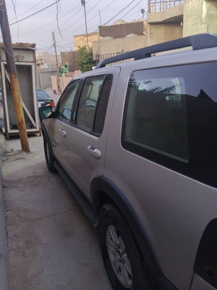 فورد اكسبلور 
موديل2007 
كلين به بي سبوغ بي دةعم 
فول فول مواصفات بدون فتحه
هةمو شتي بةشةرته 
رةقةم سنةوى نوييه 
سيارة شةش بستونة مكينه 4.0
4×4 ثلاث وضعيات 
شوين كركوك 

فورد اكسبلور موديل 2007  كلين تايتل 
بدون صبغ بدون حادث السياره فول مواصفات 
بدون فتحه مكانها كركوك  سعر120$ مجال قليل سيارة ستة سلندر دفع رباعي ثلاث وضعيات تبريد كير مكينه شرط 
*********** كركوك, العراق
