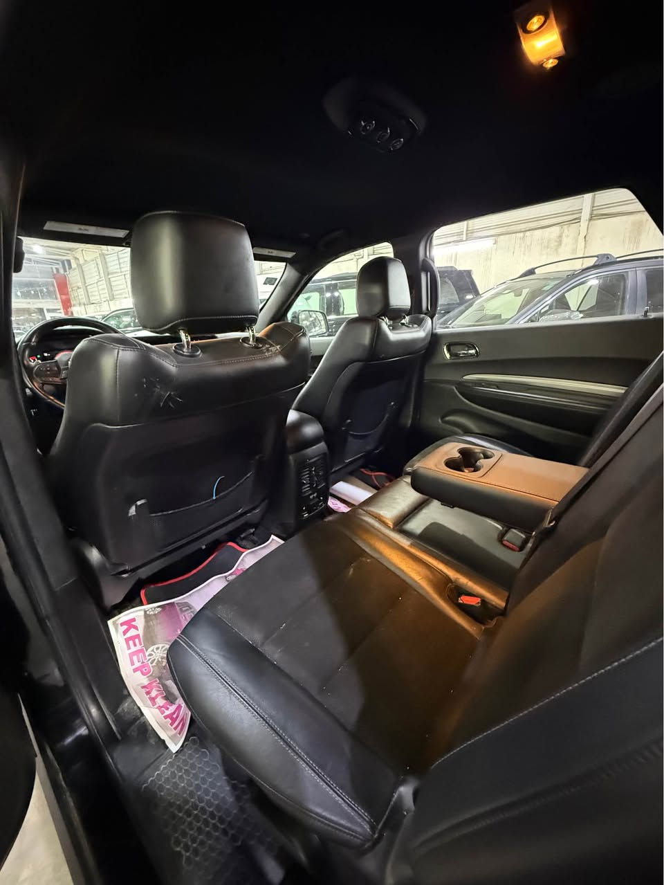 السلام عليكم 
دوج دورنكو امريكي 
موديل 2021 
فئه GT فول عده الفتحه 
محرك 6 سلندر 3600 
بدون حادث سرقه وجايه غراضها وياها 
كير ومحرك وصدر وتايرات كله بشرط جاهزه من كلشي 
مكانها بغداد الاعظميه ***********
سعرها 225 ورقه ارخص من الجارجر بغداد, العراق
