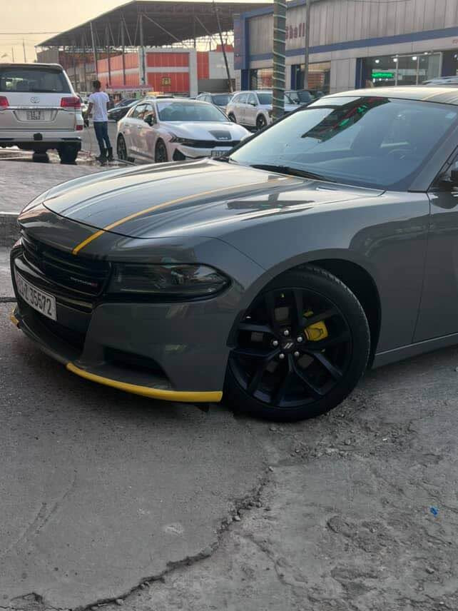 السلام عليكم ( مراوس فقط ) 
جارجر ٢٣ sxt إسمنتي 
بدون دواخل بدون ايرباكك 
صور الحادث بل منشور 
مكانها حي الجهاد 
*********** Colombo, Sri Lanka

