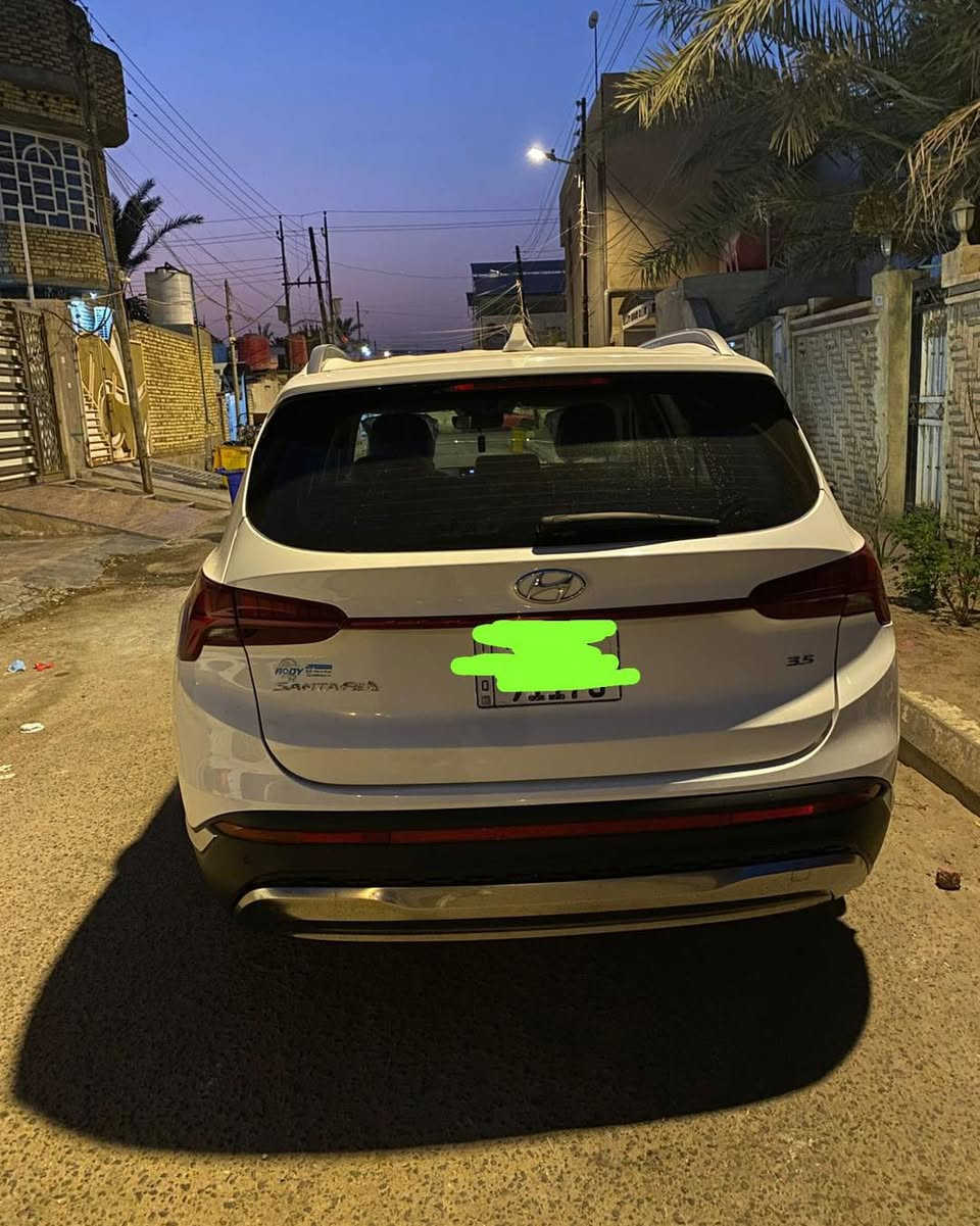 🔥 فرصة مميزة – للبيع أو المراوس 🔥

🚘 هيونداي سنتافي 2024 خليجي – لون أبيض

✔️ 7 راكب
✔️ محرك 6 سلندر قوي وسلس بالأداء
✔️ ممشى 25 ألف كم فقط
✔️ السيارة ما زالت مكفولة بالكامل من الشركة داخل العراق
✔️ السيارة باسمي ورقمها مشروع وطني – البصرة
✔️ استخدام شخصي وحالتها ممتازة

المواصفات:
✅ شاشة وسطية
✅ تشغيل بصمة ودخول ذكي
✅ كاميرا خلفية
✅ حساسات
✅ مثبت سرعة
✅ إنارة LED
✅ جنوط ألمنيوم
✅ مكيف ممتاز

ملاحظة: يوجد ضربة خفيفة في الباب الخلفي موضحة بالصور، لذلك تم ذكرها بكل شفافية.

أقبل المراوس مع سيارة 5 راكب من هيونداي أو كيا مثل كونا، سيلتوس، توسان أو ما يماثلها، مع دفع الفرق حسب الاتفاق.

📲 التواصل عبر واتساب فقط: ***********

✅ لمعرفة السعر : اكتب تم بالتعليقات يتم الرد عليك خاص تلقائي

⚠️ تنويه:
السيارة إعلان ممول وغير تابعة للصفحة، ولا نتحمل مسؤولية الاتفاق أو تحديد السعر بين البائع والمشتري.

🌹 الله يبارك للبائع والمشتري، ويرزق الجميع من واسع فضله

 #سيارات #سيارات_للبيع #تسويق #السيارات #cars #تسويق_الكتروني #تسويق_رقمي #بيع #car.
